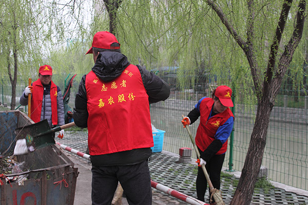 1498100462190552.jpg 17-3-21党员自愿者在行动--(1).jpg
